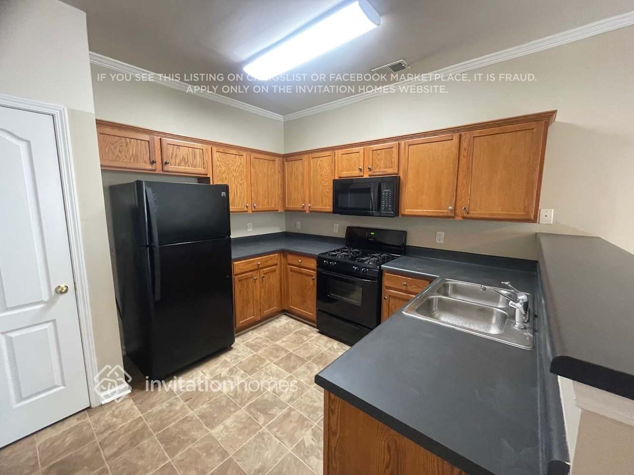 112 Brookvalley Xing - Photo 5 of 15