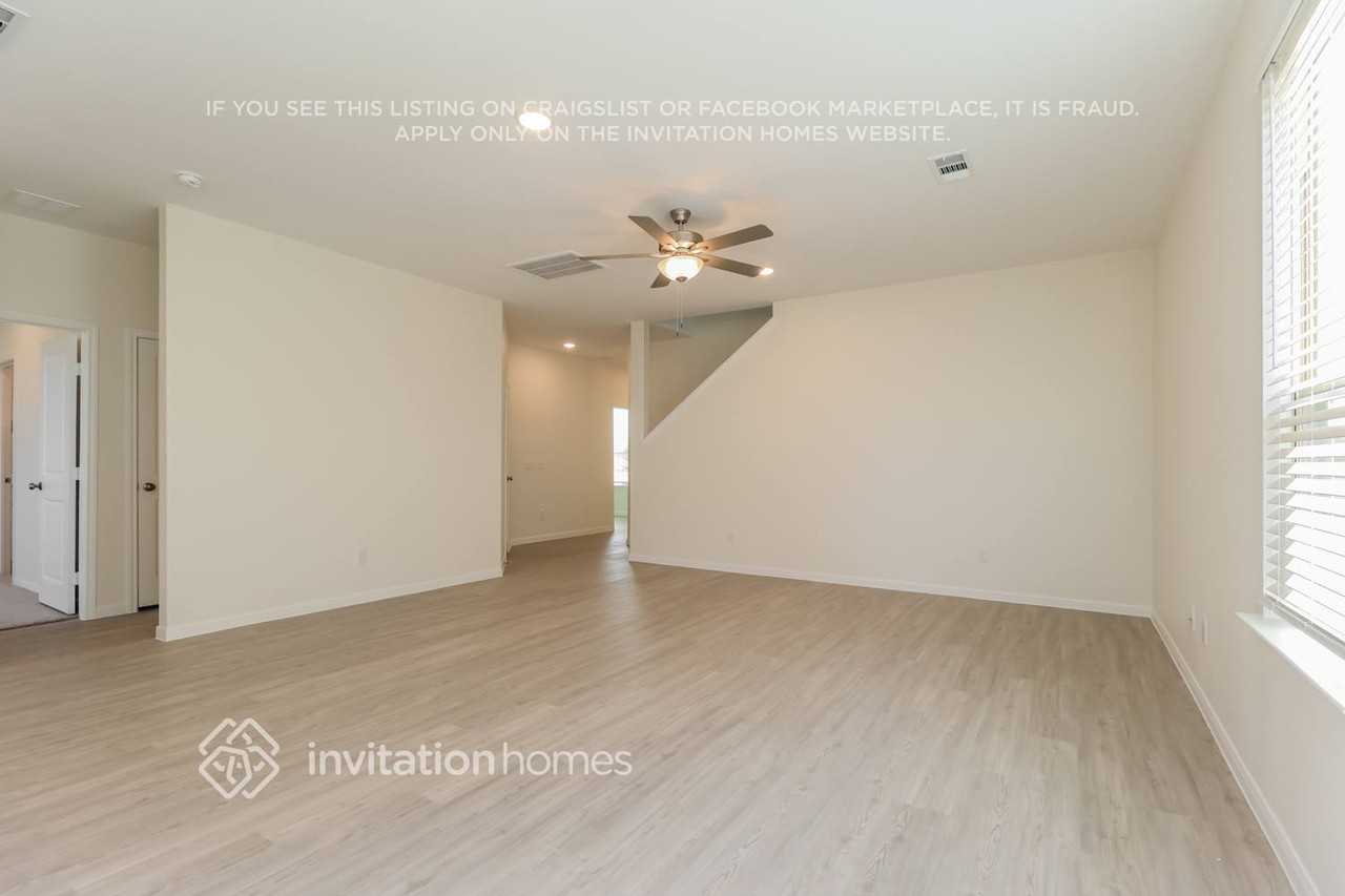 13431 Maltessa Dr - Photo 4 of 16