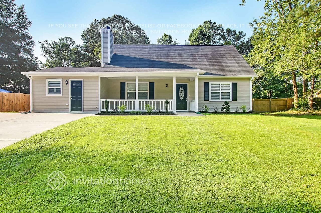 1338 Fairridge Cir Sw - Photo 2 of 23