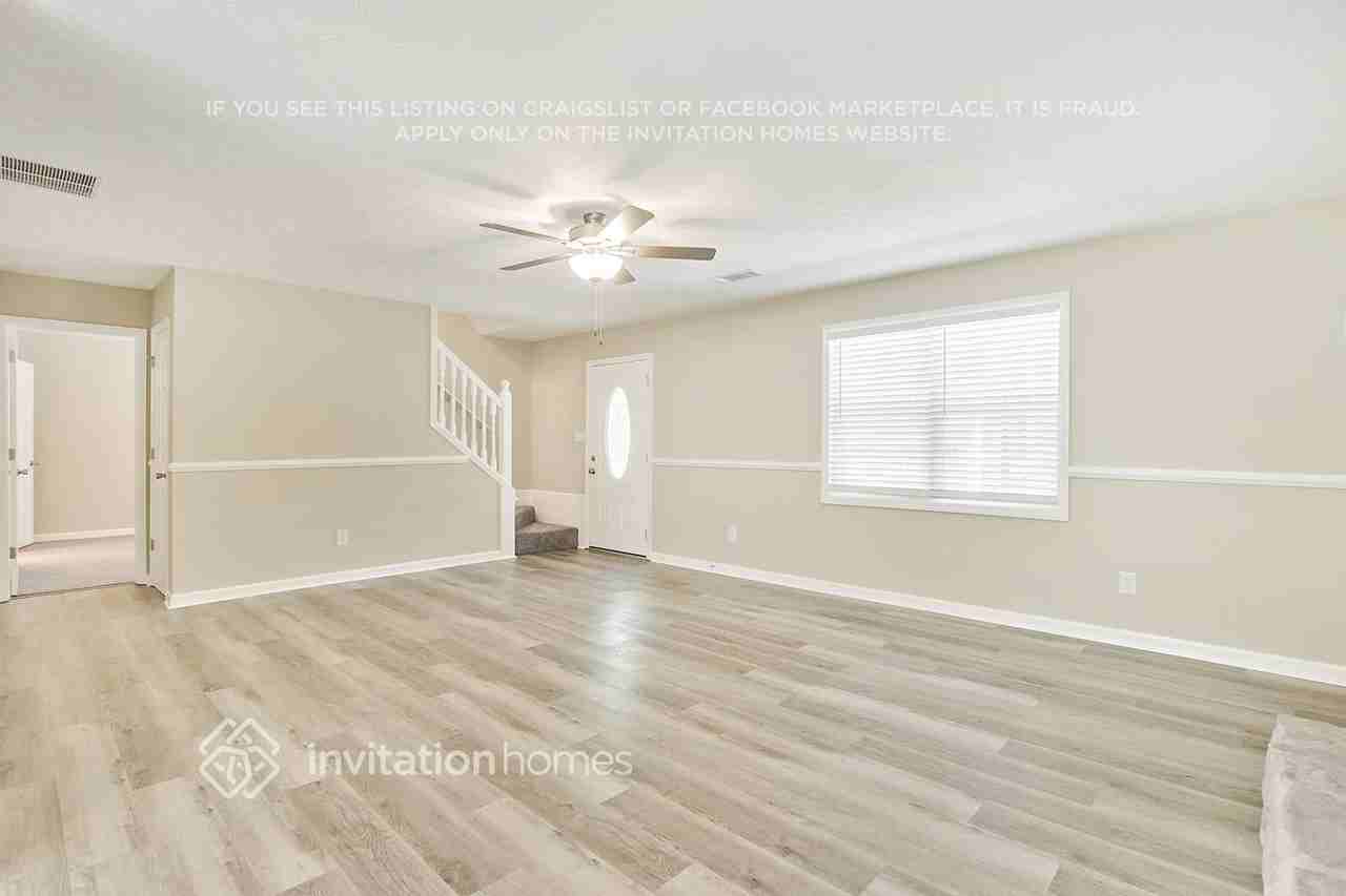 1338 Fairridge Cir Sw - Photo 6 of 23