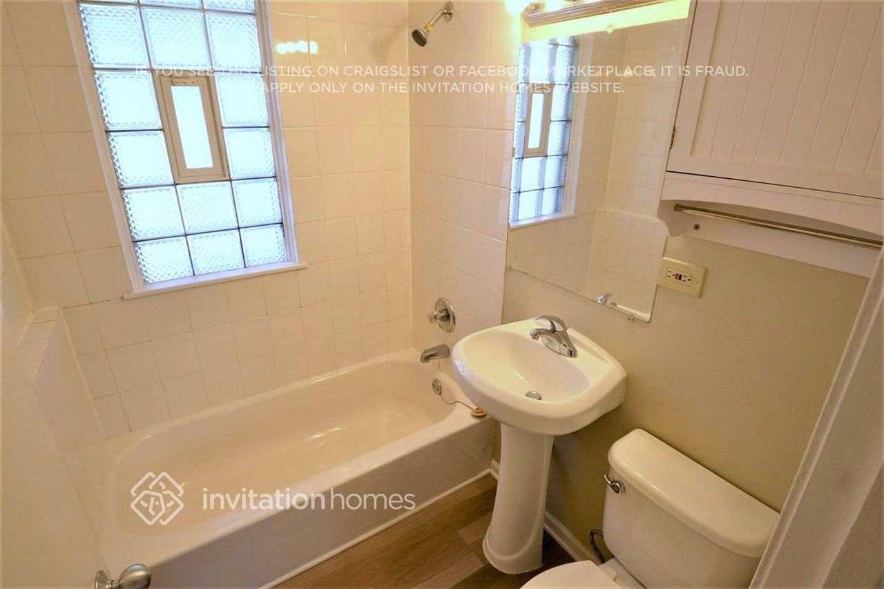 1111 Brookwood St - Photo 7 of 11