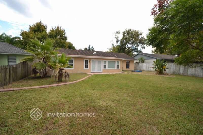 1916 Dockside Dr - Photo 3 of 5