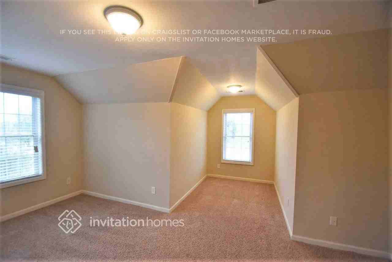 105 Whiddon Dr - Photo 3 of 7