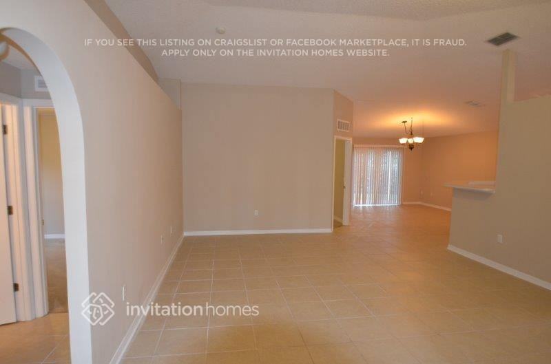 4118 Half Moon Cir - Photo 2 of 12