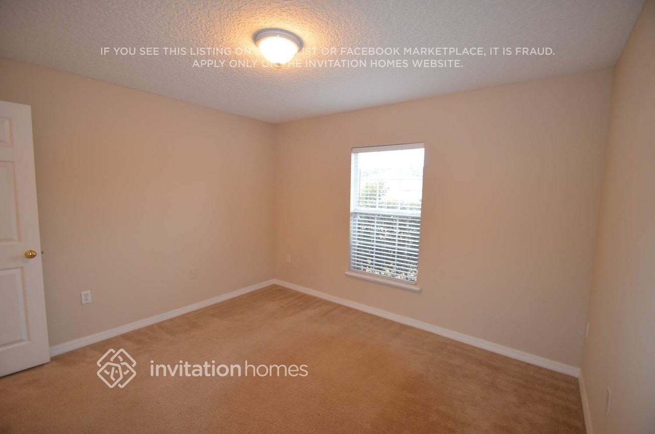 4118 Half Moon Cir - Photo 7 of 12