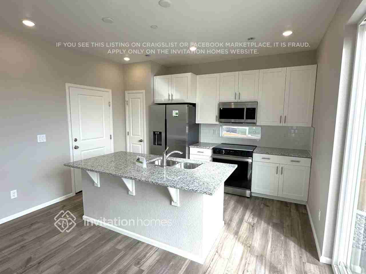 10198 Scranton Way - Photo 5 of 17