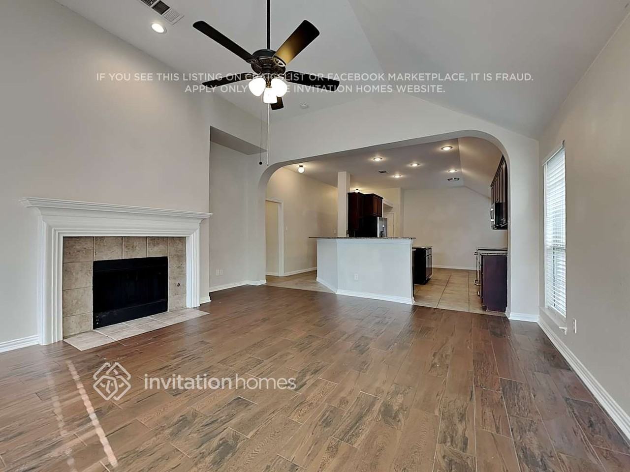 222 Vernon Dr - Photo 3 of 21