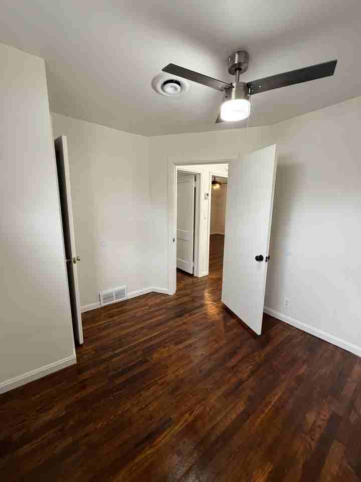 777 Mannering Rd #1 - Photo 7 of 16