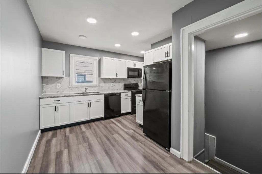 409 N Temple Ave #1 - Photo 5 of 16