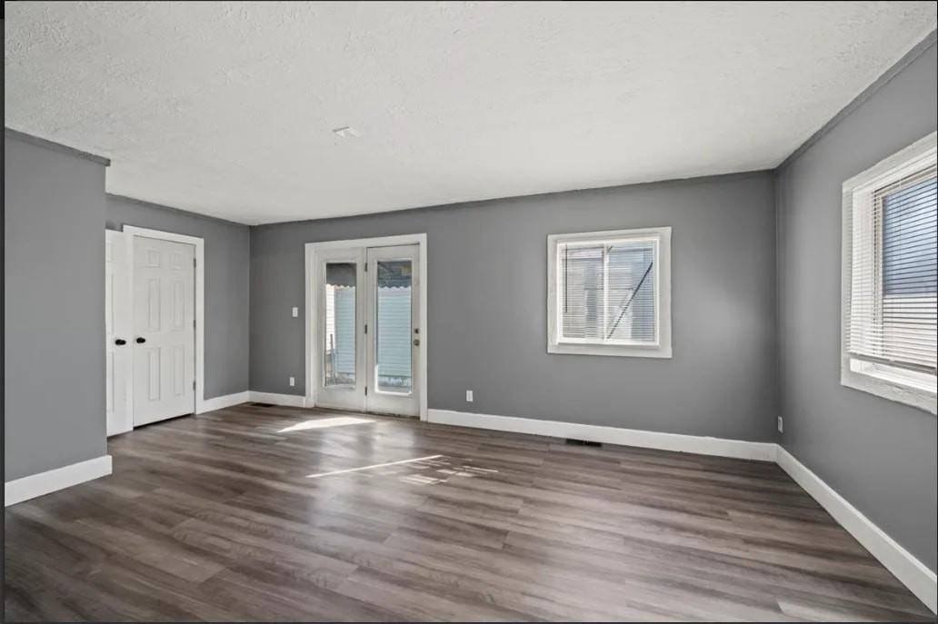 409 N Temple Ave #1 - Photo 6 of 16