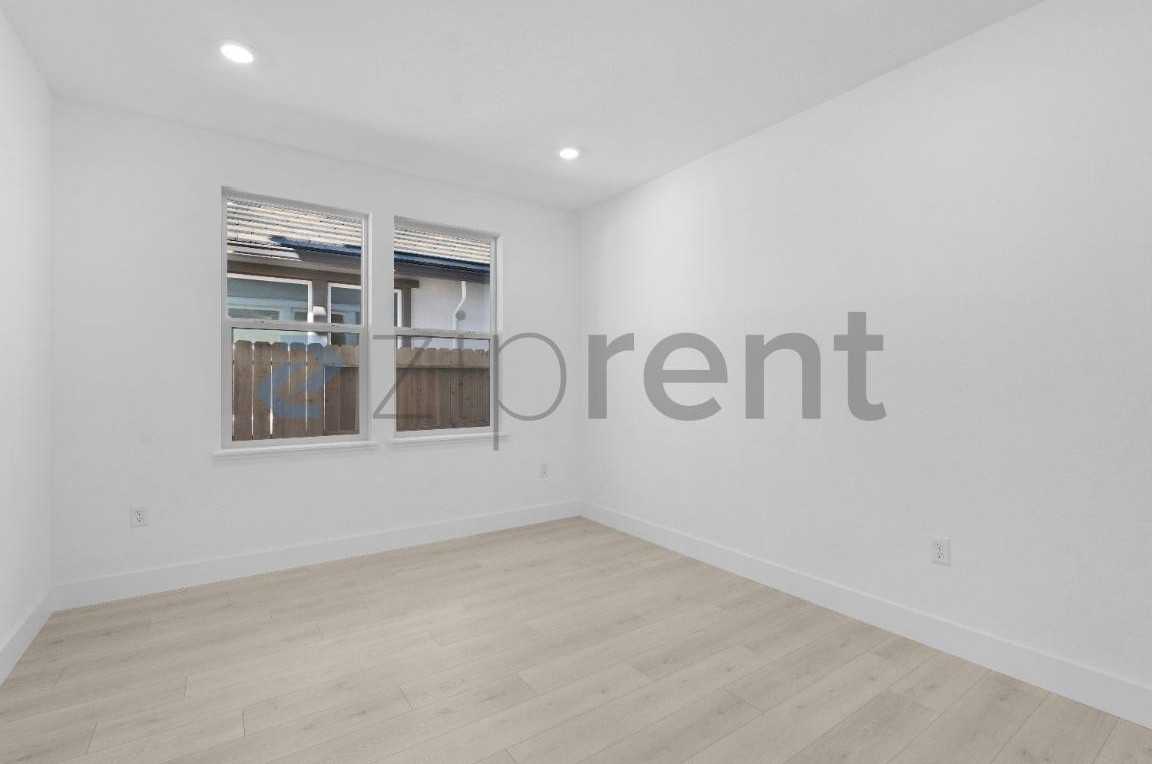 8069 Gwinn Cir - Photo 7 of 28