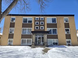 featured image of 3930 Robinson St