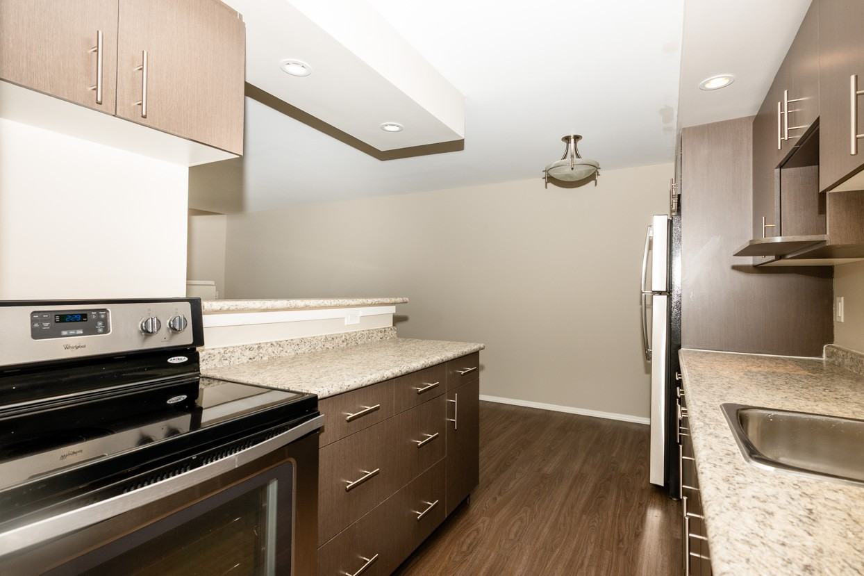 2331 Pembina Highway - Photo 5 of 39