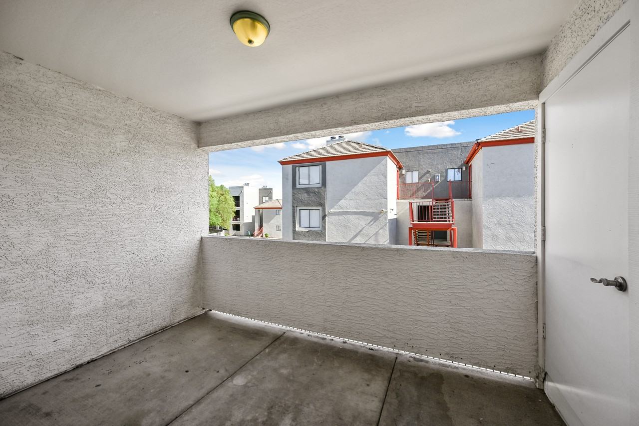 3065 North 67th Avenue #117 - Photo 4 of 27