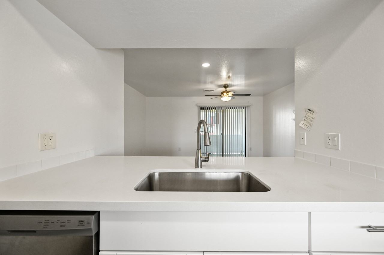 3065 North 67th Avenue #117 - Photo 5 of 27