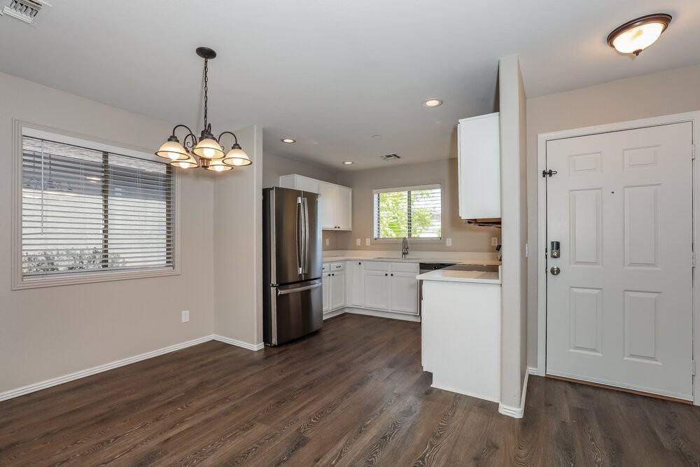 1101 E Desert Rose Trl - Photo 6 of 19