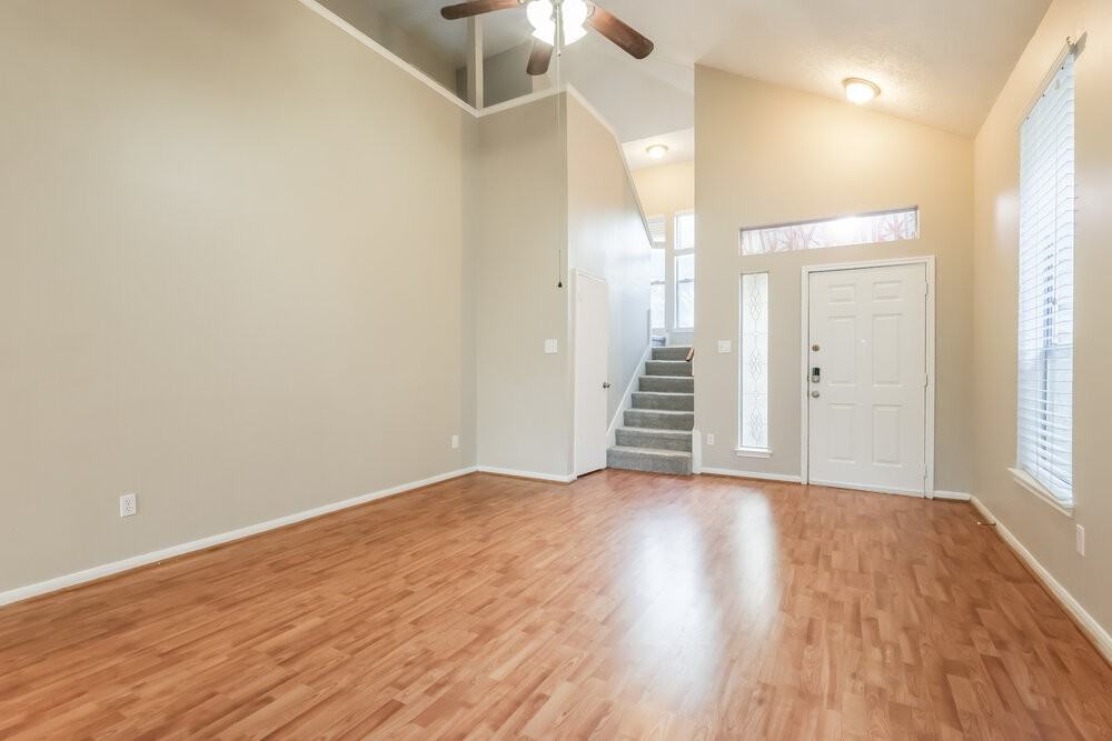 12655 Pine Bush Dr - Photo 5 of 17