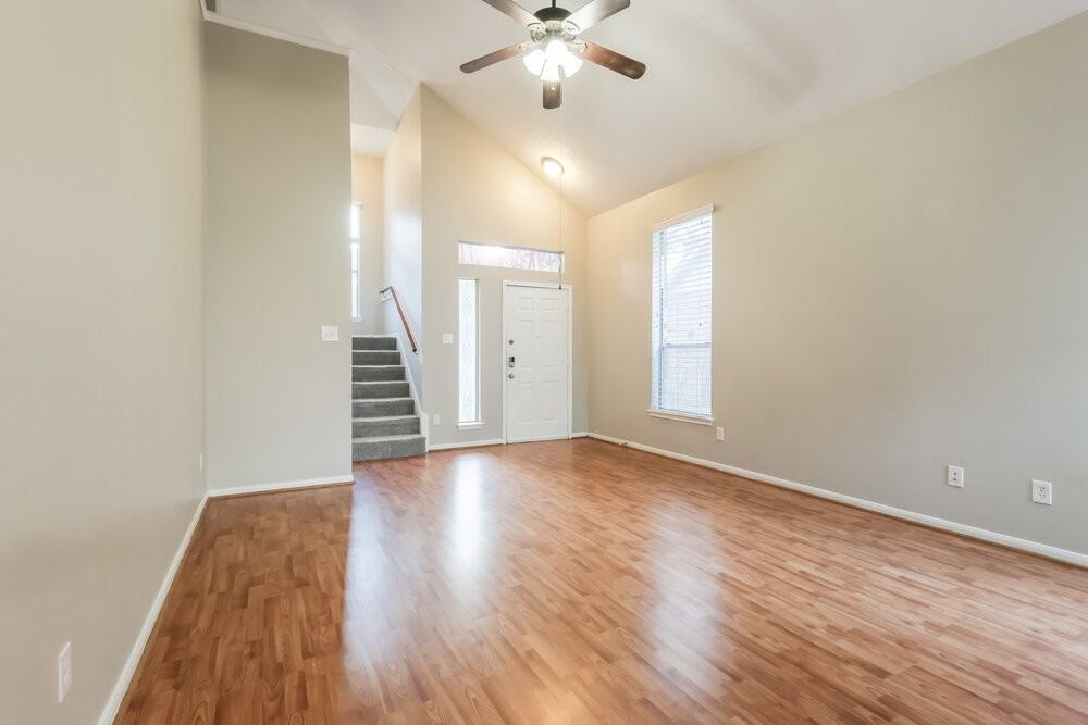 12655 Pine Bush Dr - Photo 6 of 17