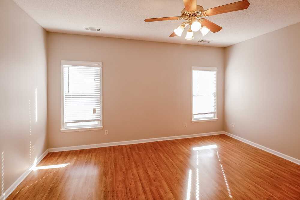 2064 Milbrey St - Photo 7 of 15