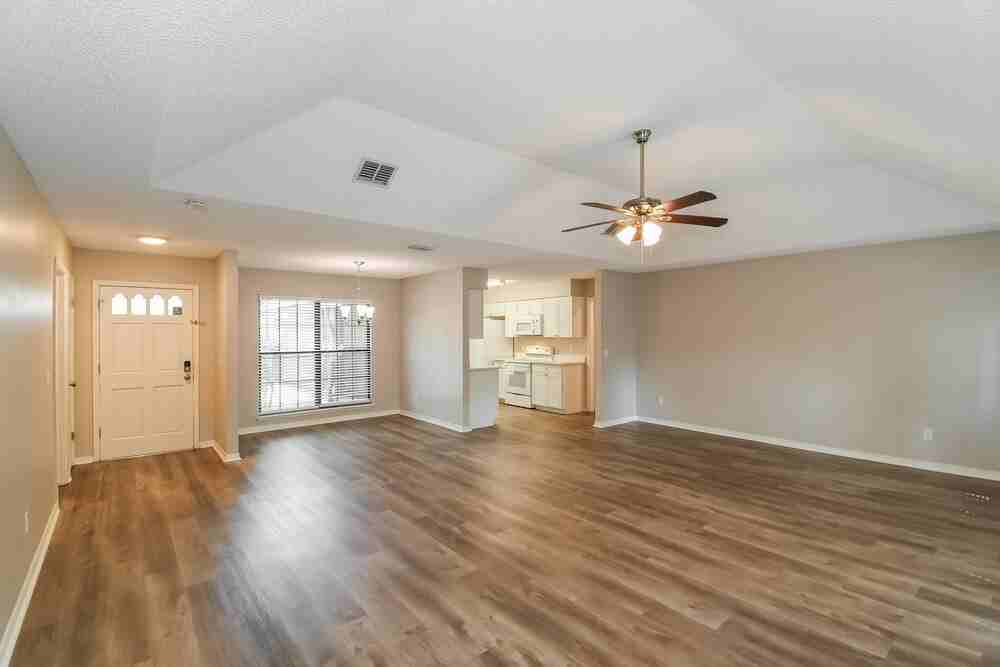 2098 Allison Ct - Photo 5 of 16