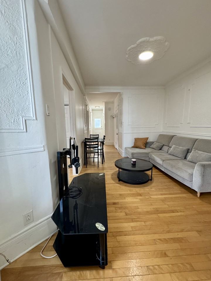 84 Rue Bagg - Photo 5 of 16