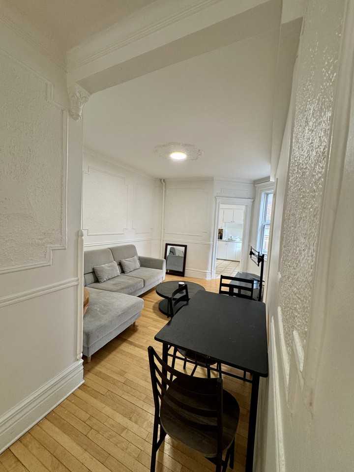84 Rue Bagg - Photo 4 of 16