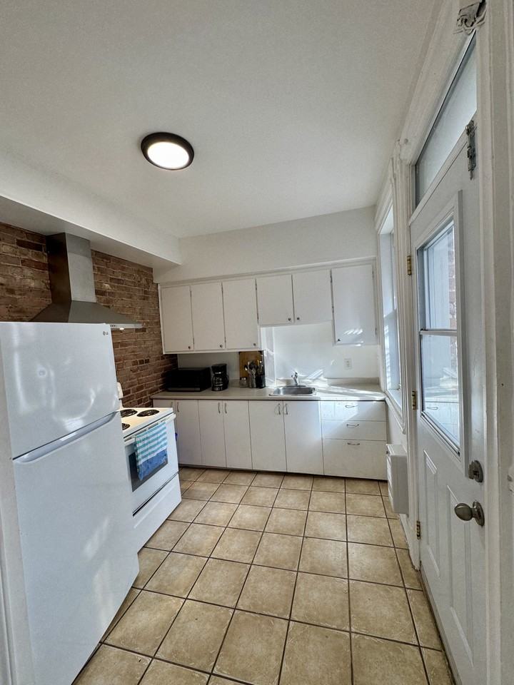 84 Rue Bagg - Photo 7 of 16