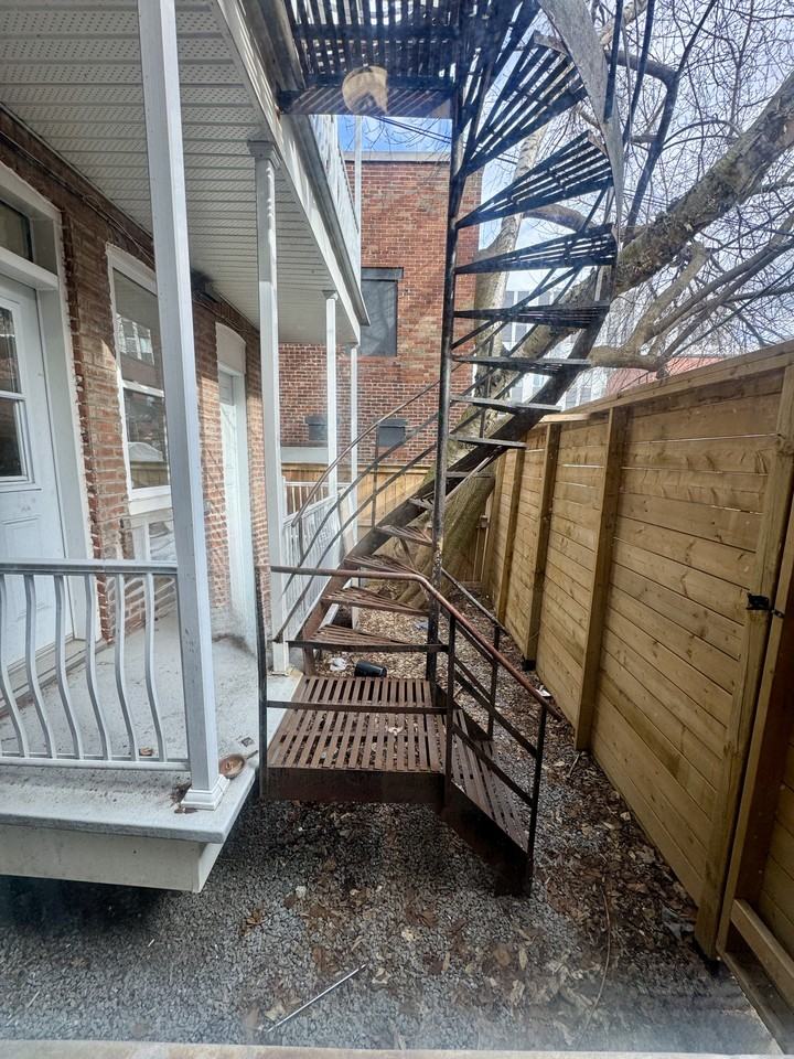 84 Rue Bagg - Photo 3 of 16