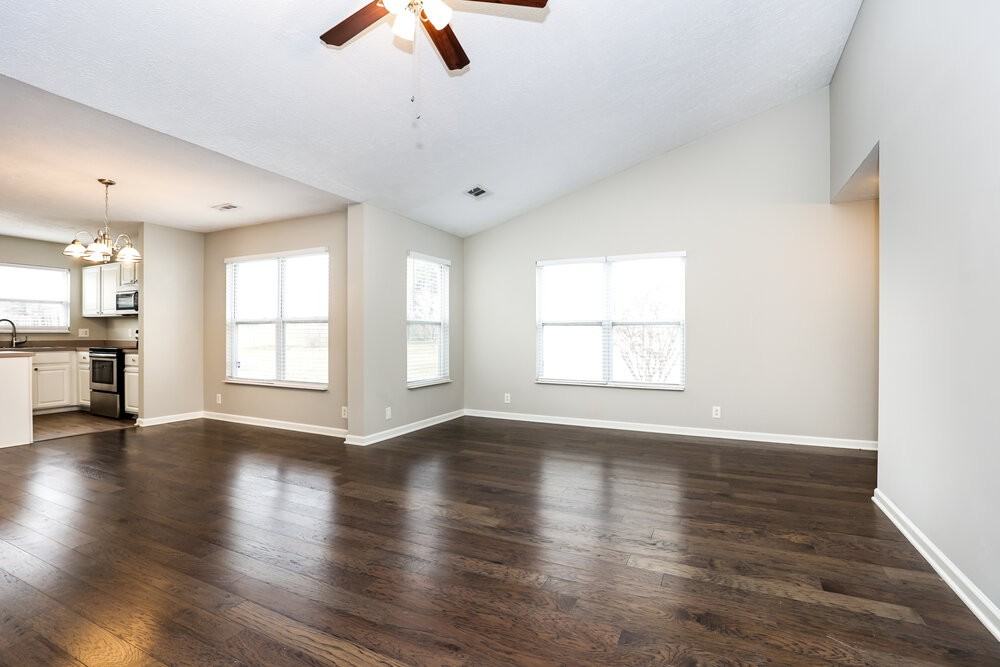 1845 Brookmeadow Ln - Photo 4 of 16