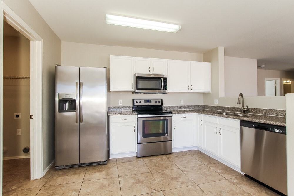 16080 W Jackson St - Photo 7 of 16