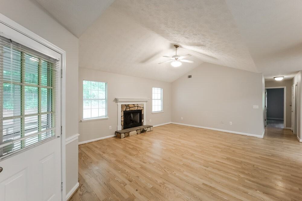 85 Lakeside Dr - Photo 7 of 19