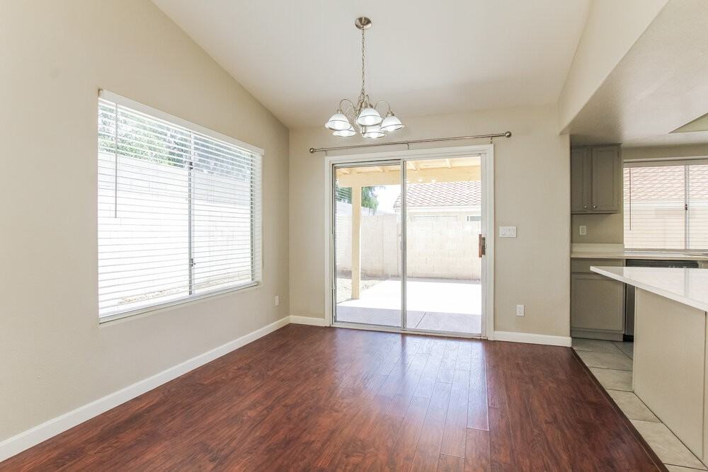 7045 N 28th Ave - Photo 6 of 17