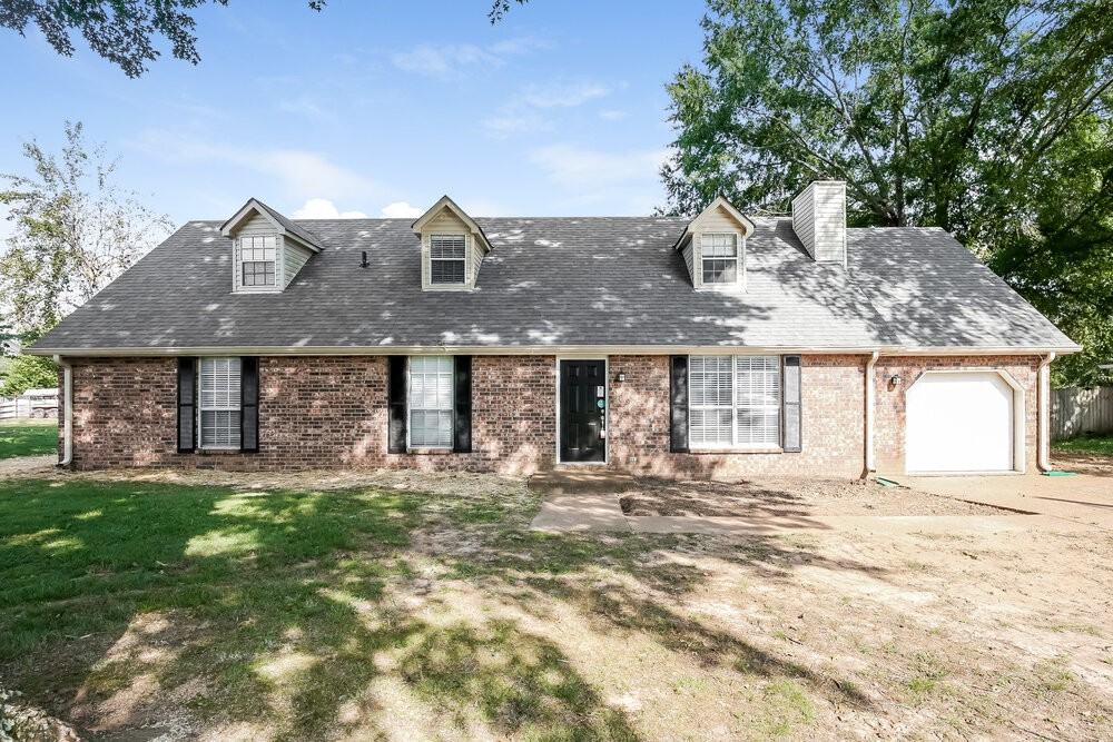 209 Lexington Dr