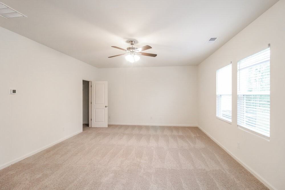 7546 Saffron Ave - Photo 4 of 17