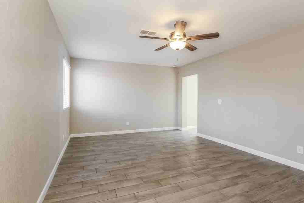 10856 W Ruth Ave - Photo 3 of 16