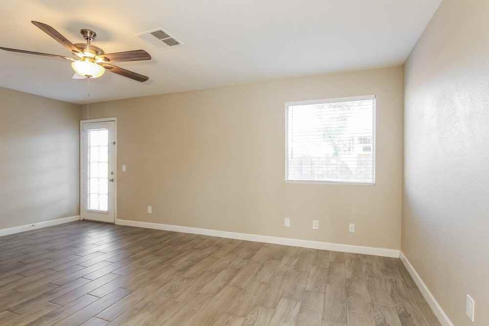 10856 W Ruth Ave - Photo 4 of 16