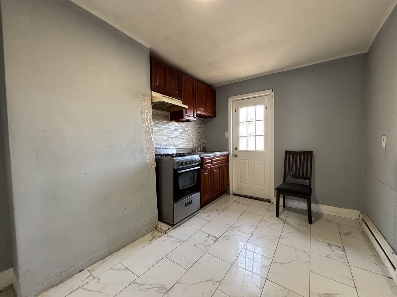 516 East Jersey Street #3L - Photo 2 of 6