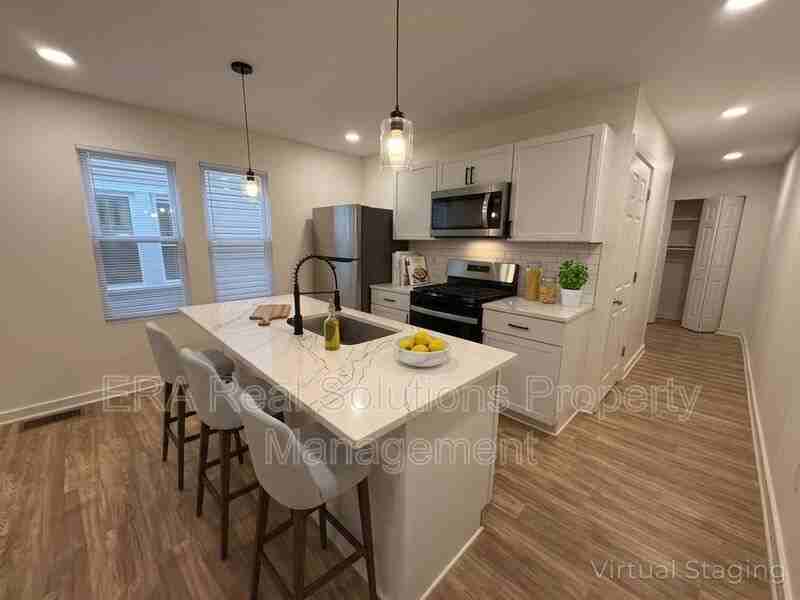 849 Heyl Ave - Photo 3 of 15