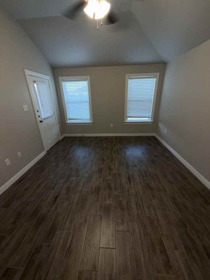 3226 South 13th Street - Photo 7 of 11