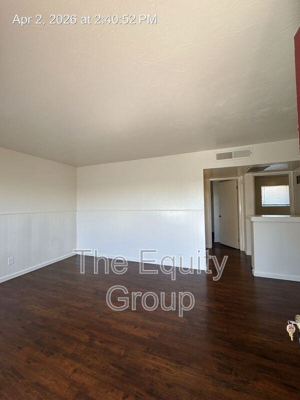 620 N Blackstone St #1 - Photo 3 of 12