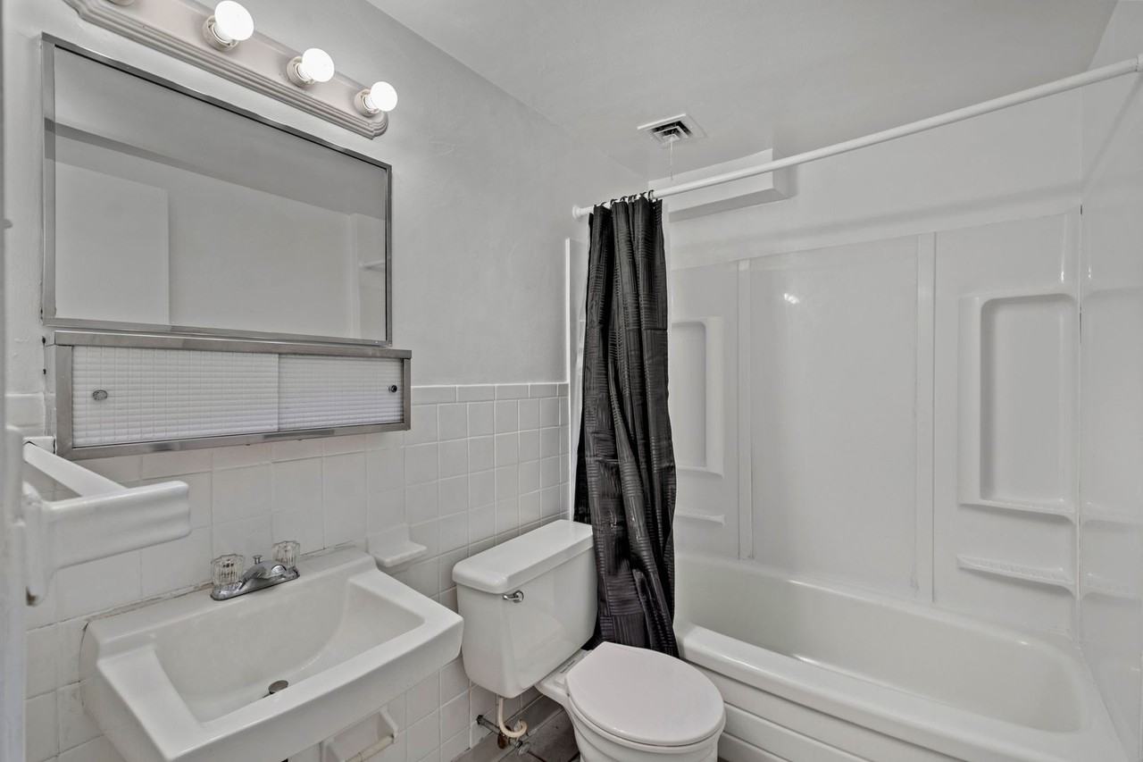 Penn Towers Apartments - Photo 3 of 19