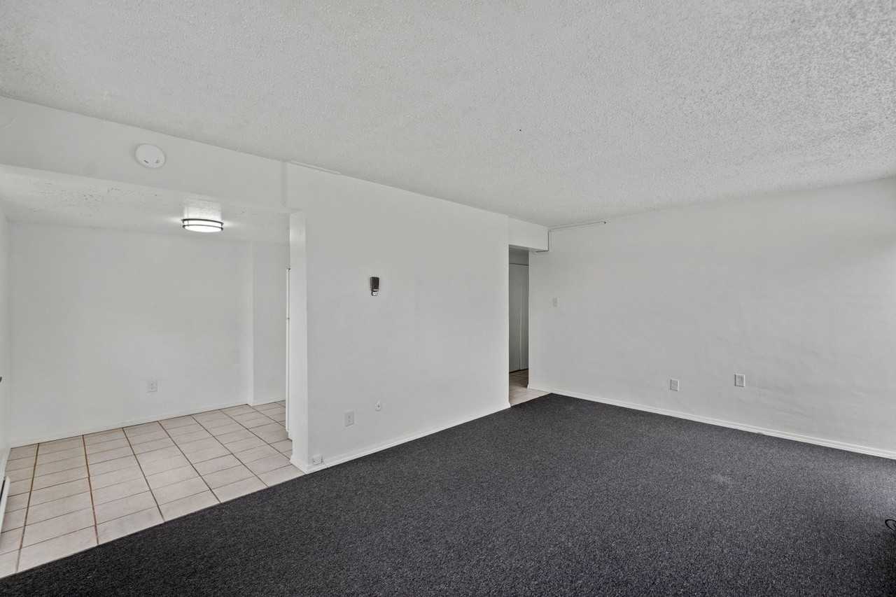Penn Towers Apartments - Photo 7 of 19