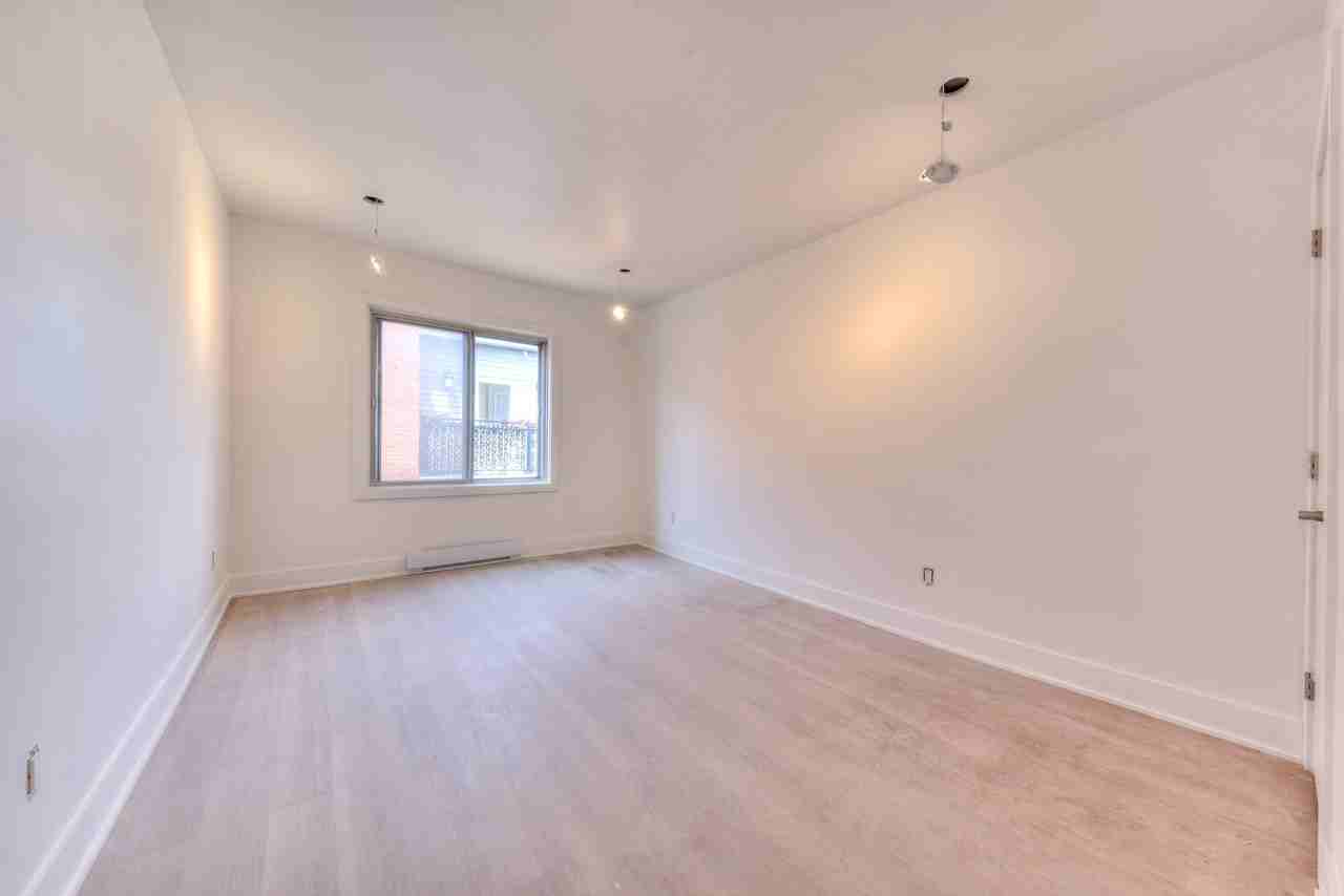 2645 Pie-IX Boulevard - Photo 6 of 8