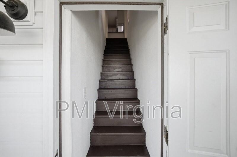 742 Mt Vernon Ave #B - Photo 3 of 22