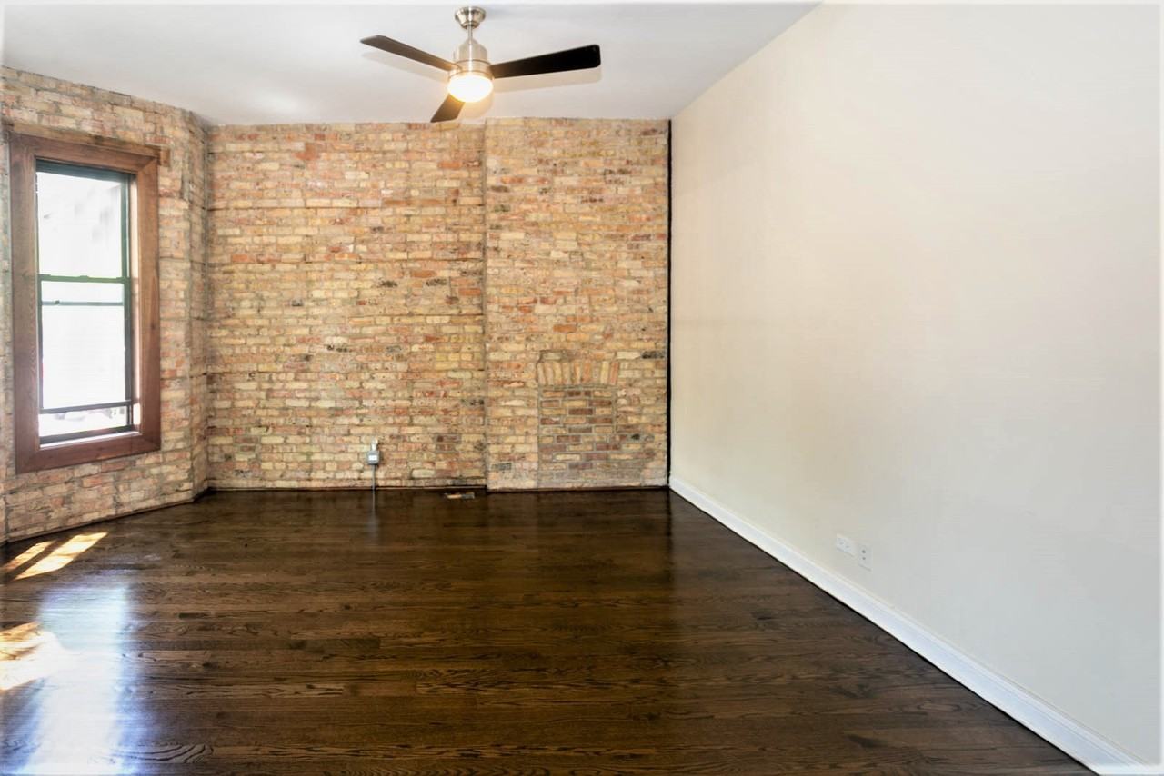 1758 W Montrose Ave #1 - Photo 5 of 17