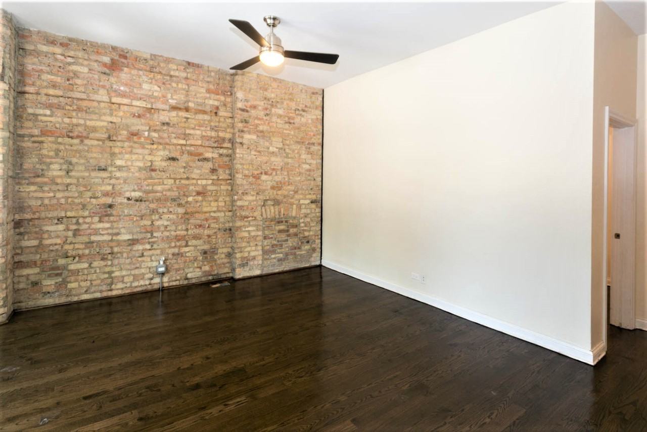 1758 W Montrose Ave #1 - Photo 6 of 17