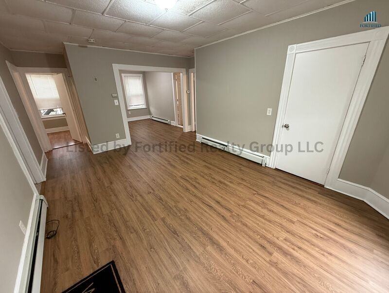 139 Oliver St #1 - Photo 3 of 17