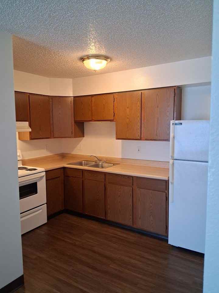 Park Place Apartments - Photo 5 of 27