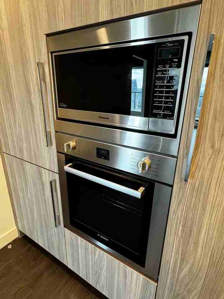 4400 Lougheed Highway - Photo 5 of 9