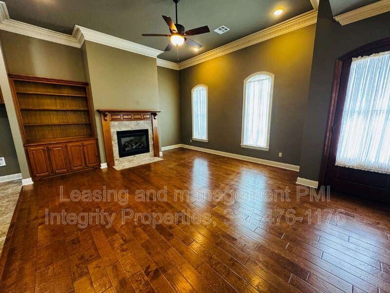 106 Shadow Springs Dr - Photo 6 of 19